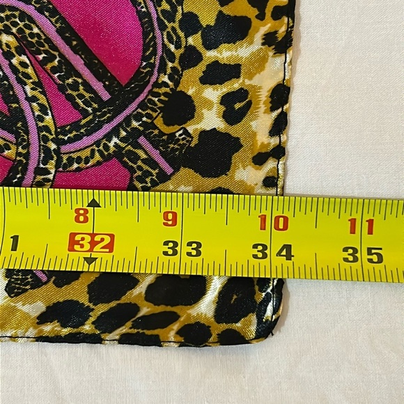 R-2223- Scarf Women's 100 % Polyester NWT - Picture 6 of 6